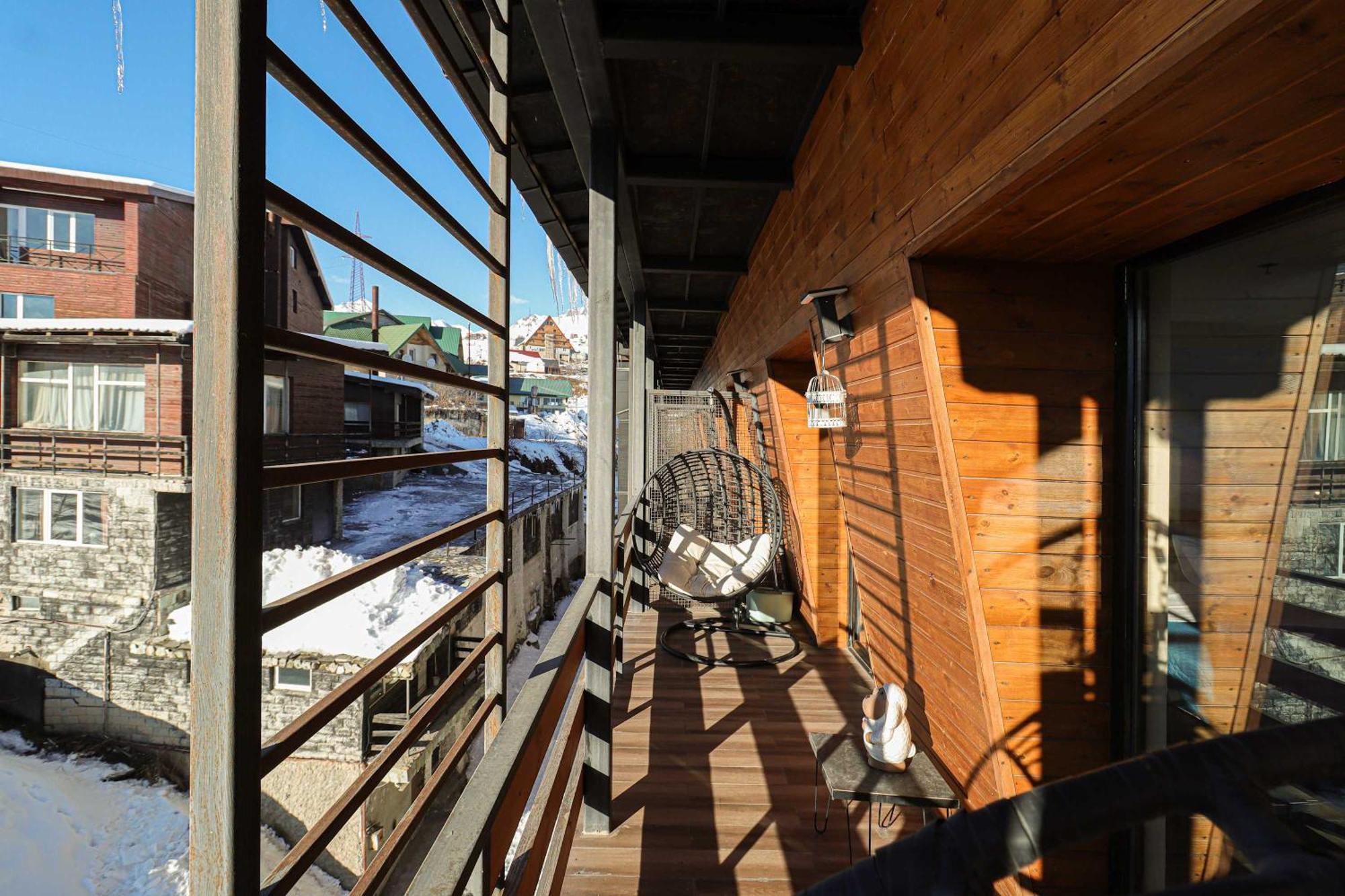 Stylish Studio Apartment With Balcony Gudauri Esterno foto